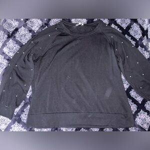 Crown & Ivy Black XXL Top with pearls on the sleeves.